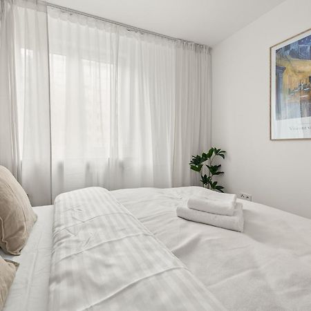 Rentplanet - Apartamenty Przy Palacu Kultury I Nauki Warszawa Eksteriør bilde